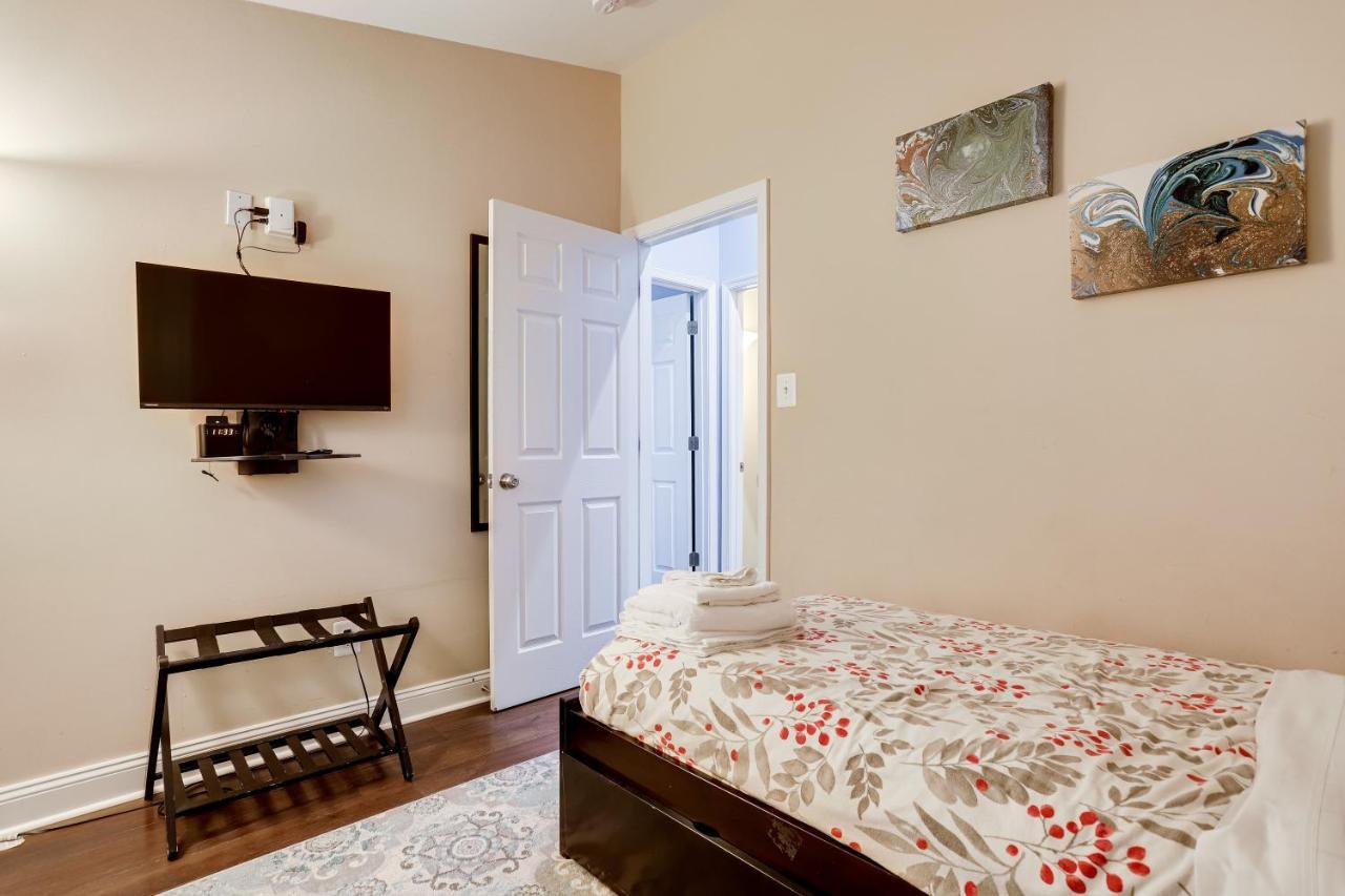 Вилла Escape To Our Cozy 3 Bed Rm 2 Bath Unit In Alexandria Va Экстерьер фото
